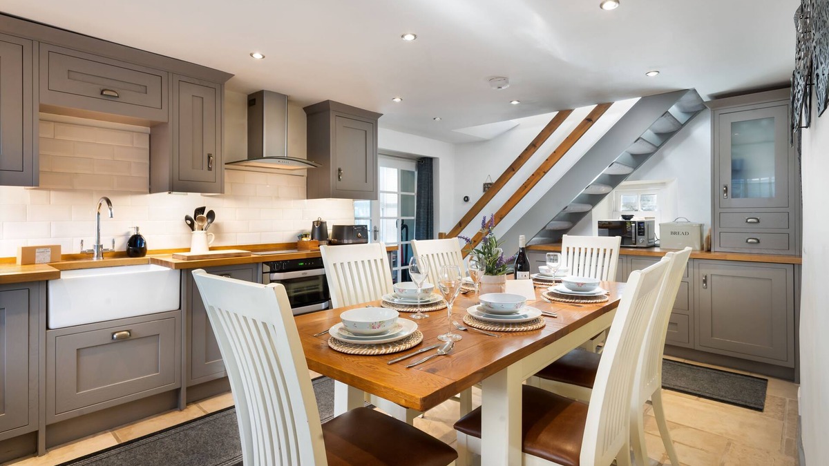 Low Newton Cottage | Pinewood Cottage - Short distance from Lakeside & Newby Bridge