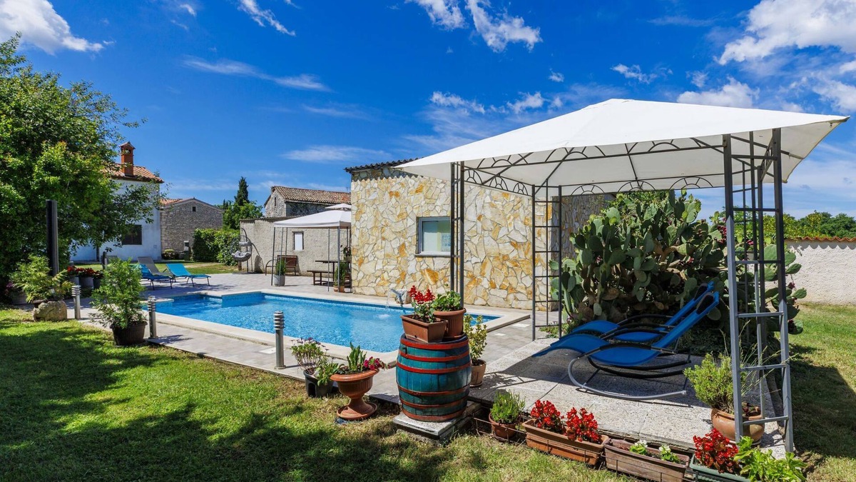 Pinezici House | Pinezici by Interhome