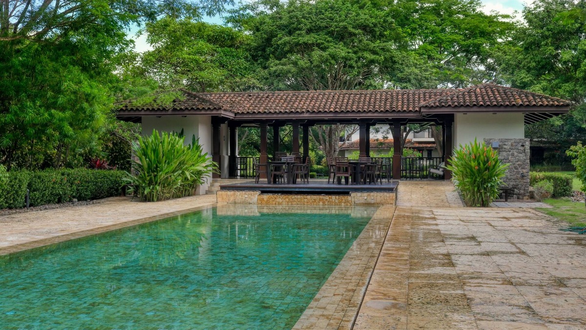 Tamarindo House | Pinilla, Quiet & Spacious 3BR home, shared zero edge lap pool