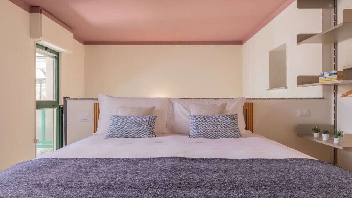 Cit Turin Apartment | Pink Loft by Wonderful Italy
