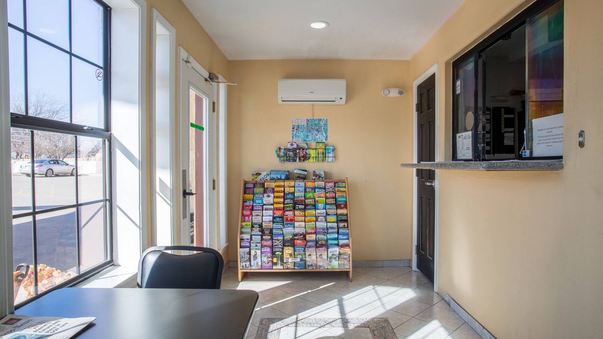 West San Antonio Hotel | Pinn Road Inn and Suites