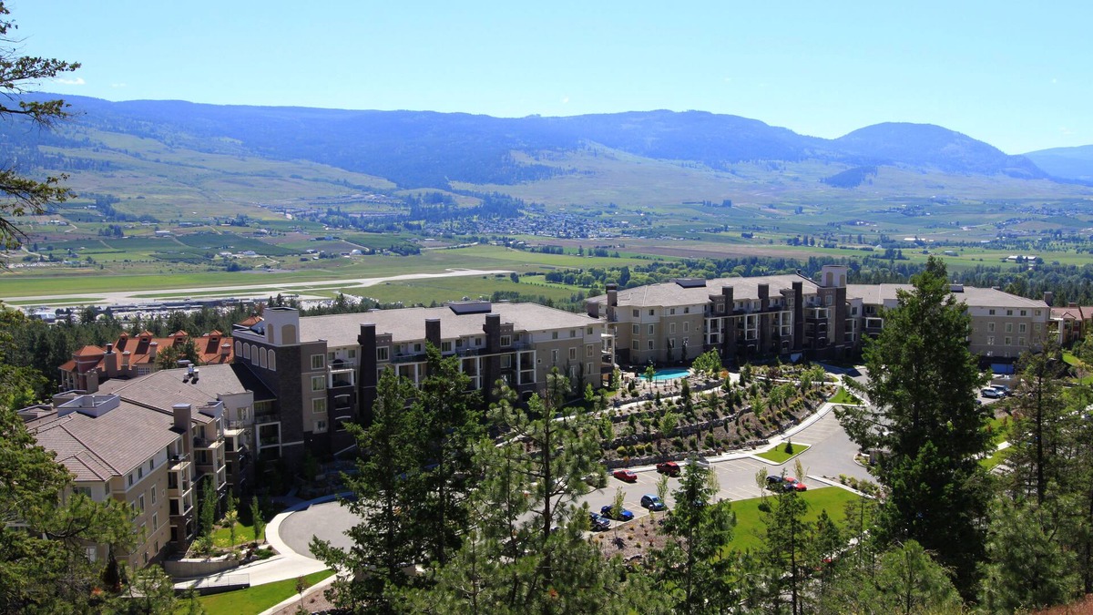 Quail Ridge Apartment | Pinnacle Pointe - By Vacations Kelowna