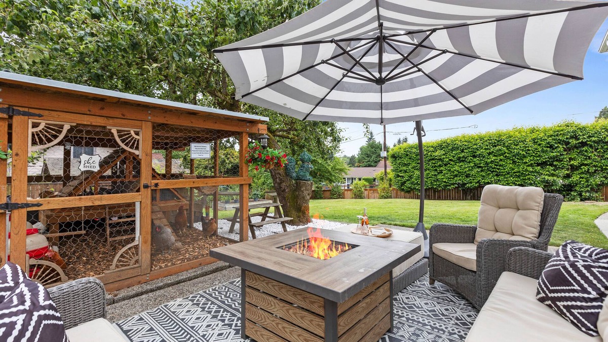 Snohomish House | Pinterest perfect home, with fresh chick eggs. Walk right into town