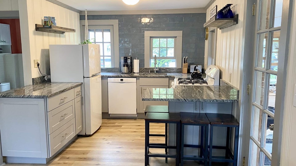 Barnstable County Cottage | Piping Plover-A Classic Cape Cottage