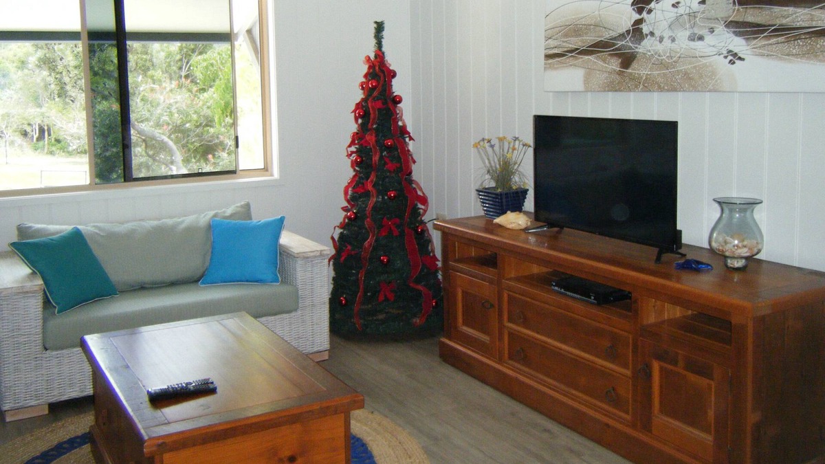 Maheno House | Pipis - K'gari Eastern Beachfront Accommodation