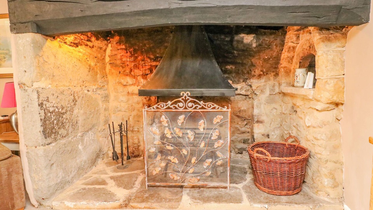 Bridport Cottage | Pippins Loders