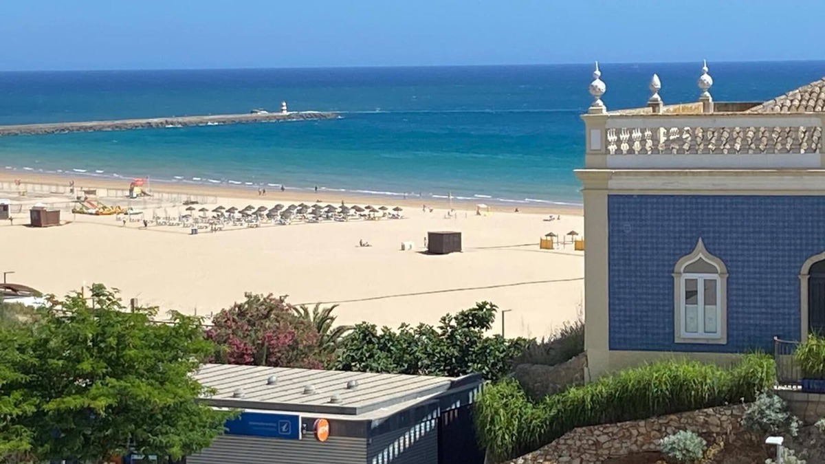 Praia da Rocha Apartment | Pisces - 50m from the Beach. 2 bedrooms, 2 WC, AC, WiFi, Sea View, Park