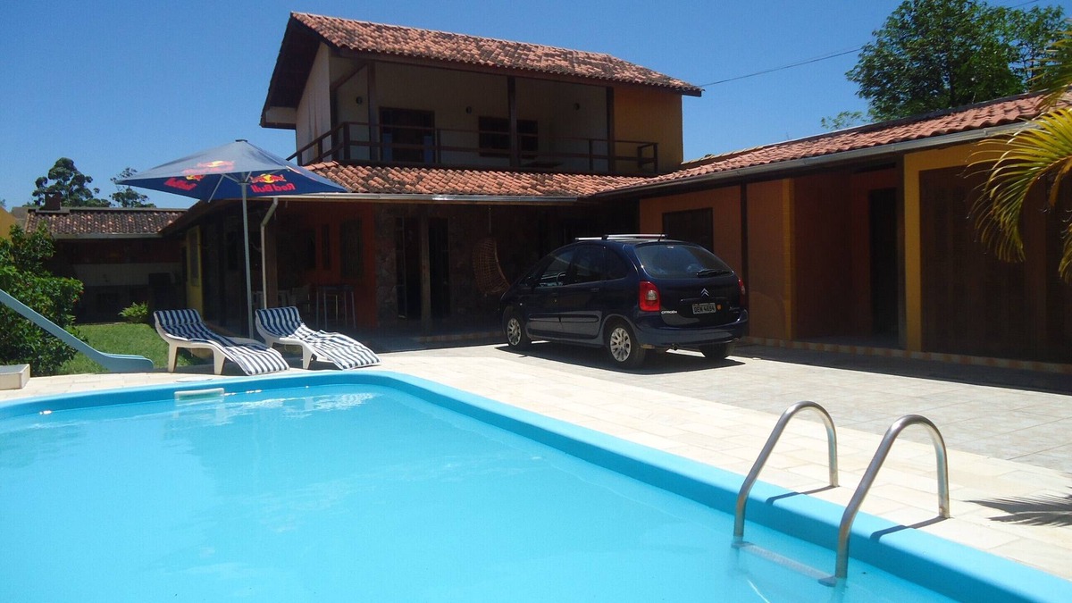 Rio Vermelho Norte House | Piscina, churrasqueira e 3 suítes