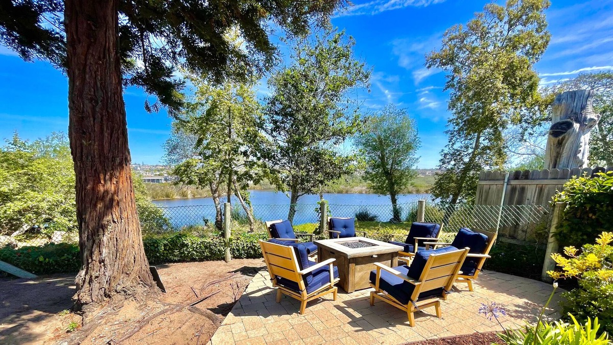 Pismo Beach House | Pismo Lake Front House - Walk to Beach - Newly Updated 2022