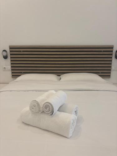 Los Tilos Apartment | PISO ESTUPENDO a 3 min de la ESTACION DE TREN AVE y BUS