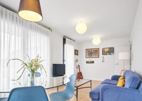 Soto de la Marina Apartment | Piso moderno en la costa cántabra