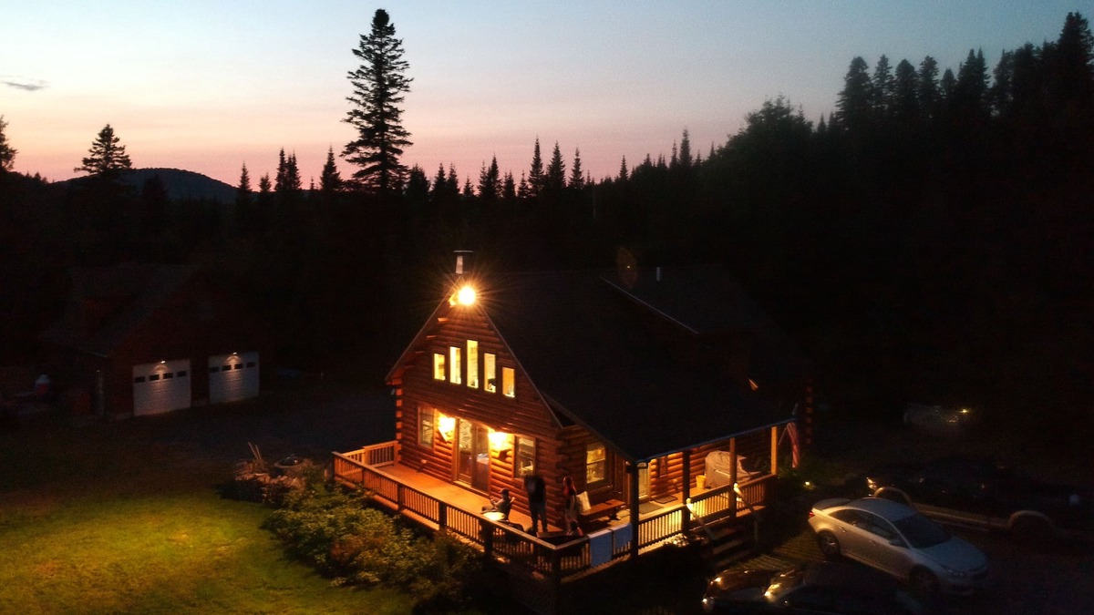 Pittsburg House | Pittsburg, New Hampshire’s best kept secret.