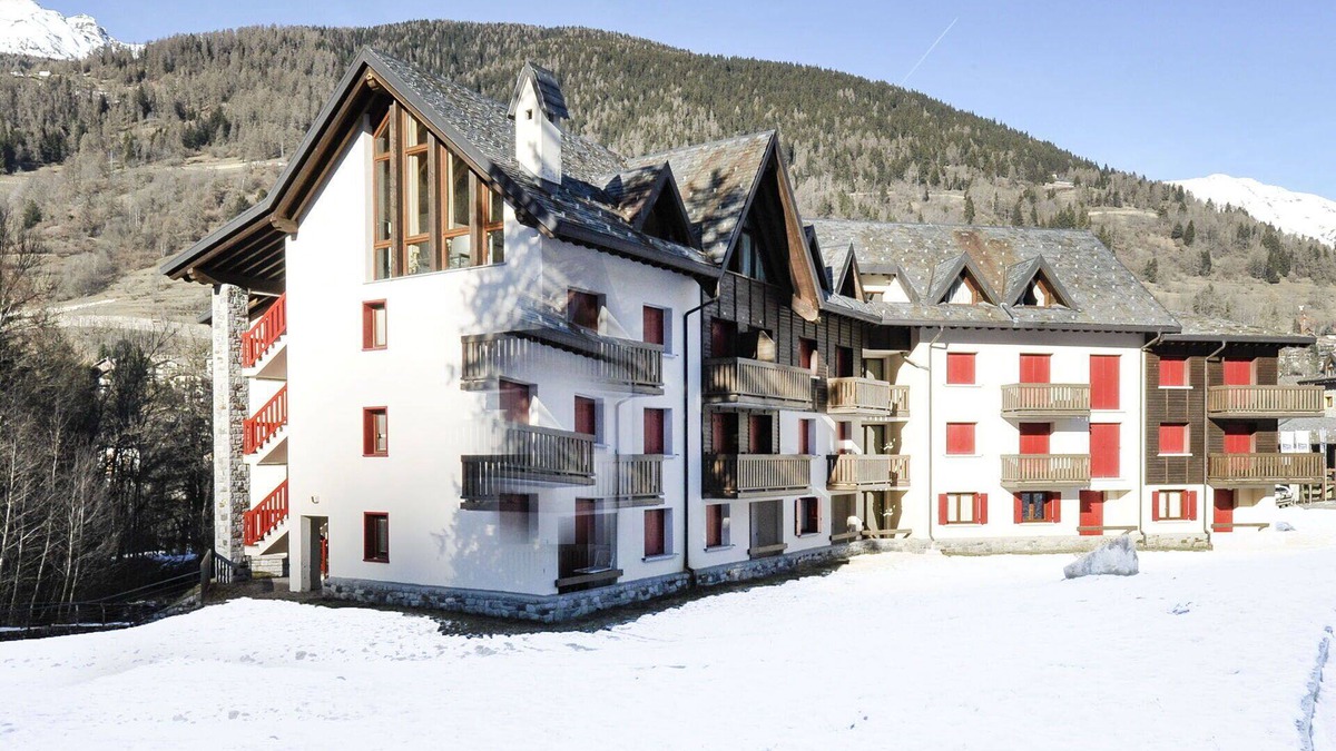 Ponte di Legno House | Piz Tredenus A9 by Halldis
