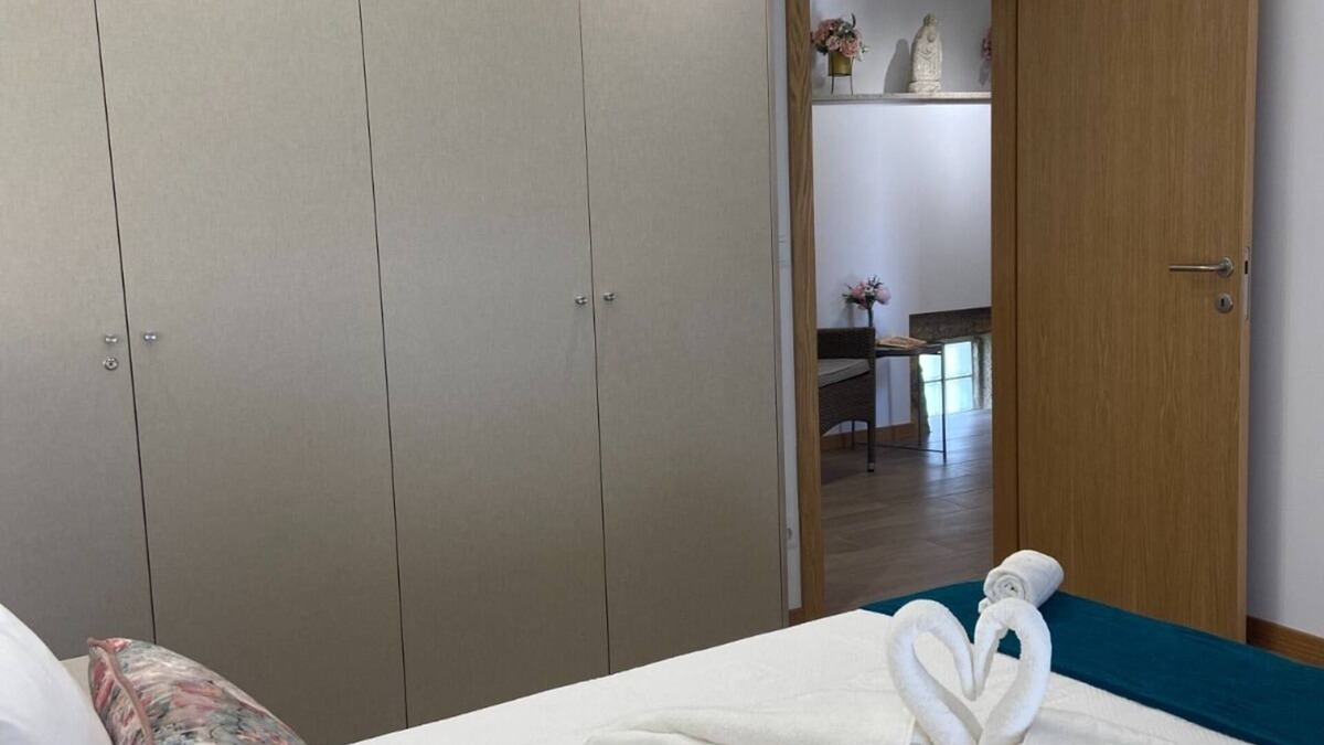 Ponte de Lima Apartment | Plátanos & River Views II