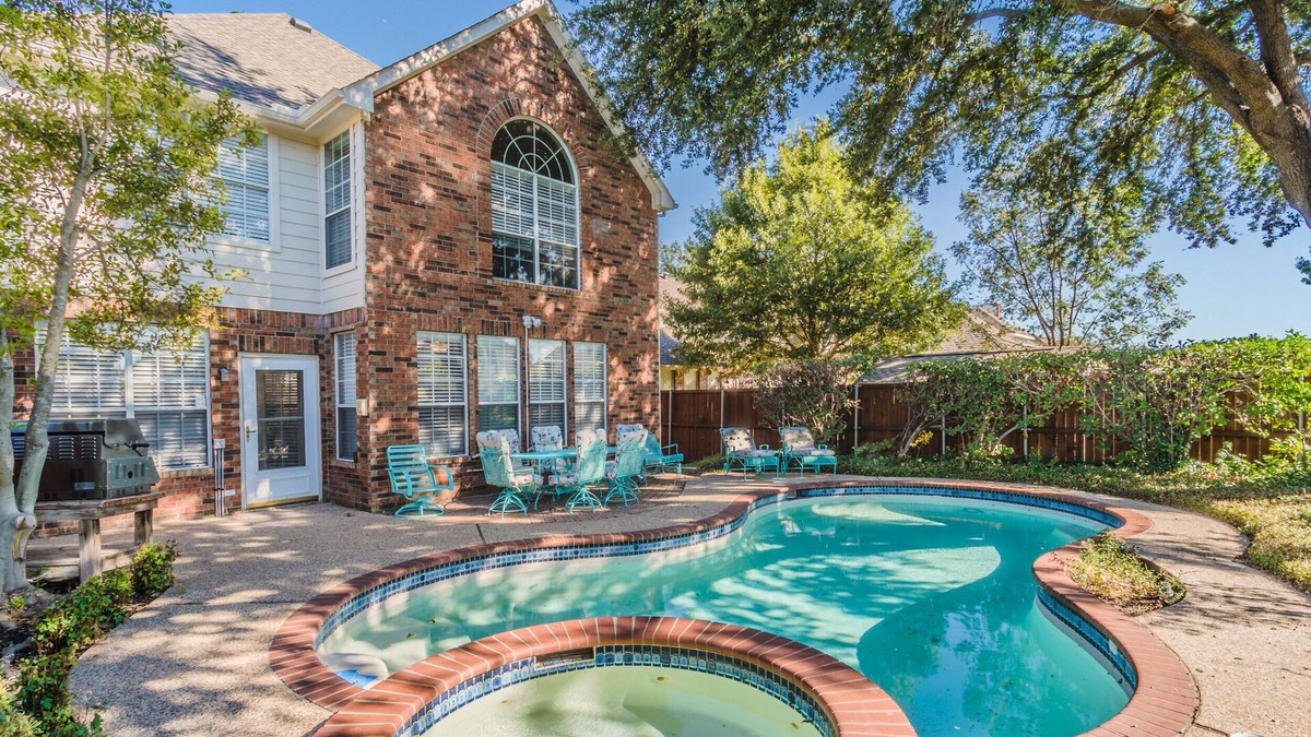 Plano House | Plano Family Getaway