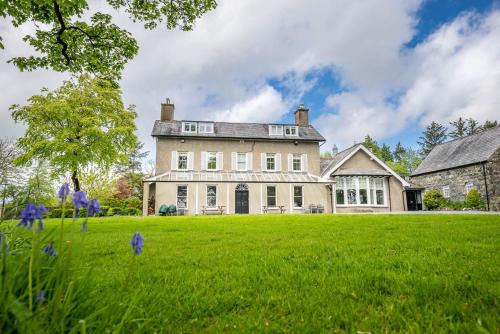 Criccieth House | Plas-Bryn-Hir