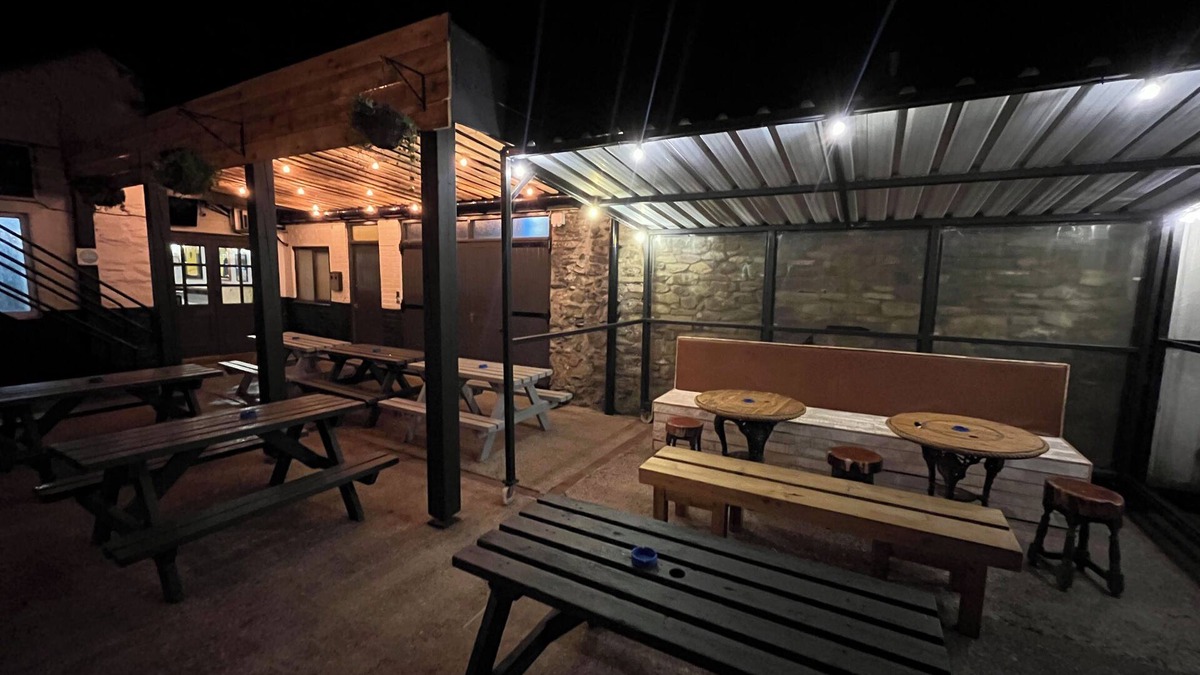 Bala Hotel | Plas Coch Hotel