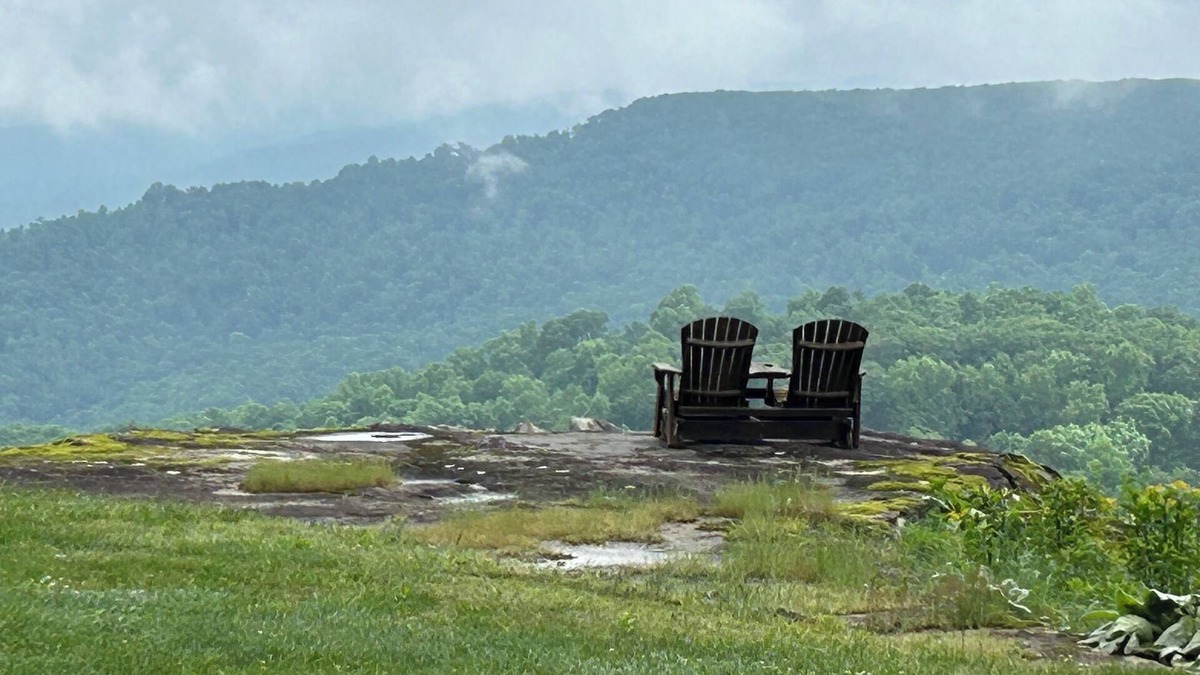 Sparta Cabin | Plateau Retreat - Stunning View - Pet Friendly - WiFi
