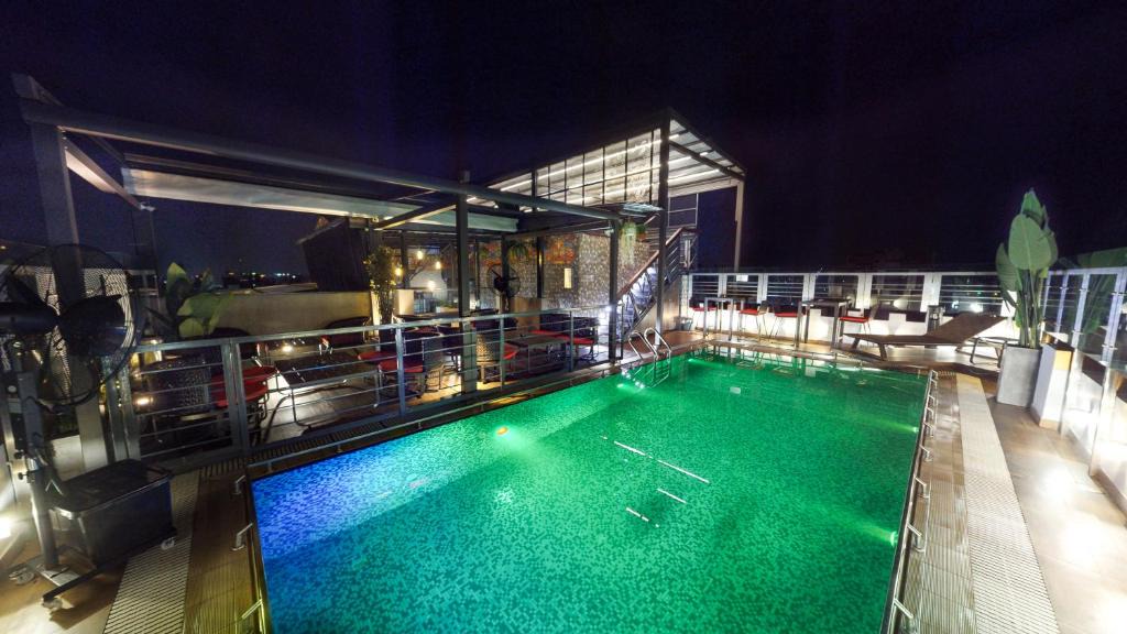 Banani Hotel | Platinum Grand