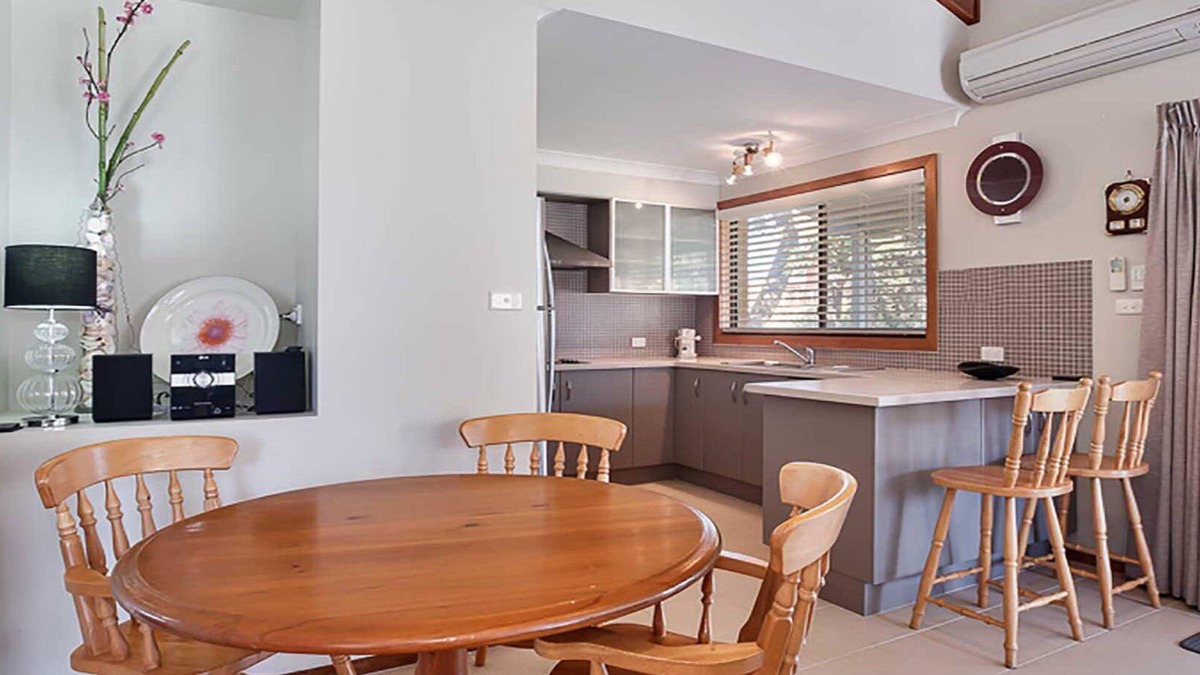 Nelson Bay Apartment | Plattens, 2/15 Kurrawa Close - great duplex so close to the water