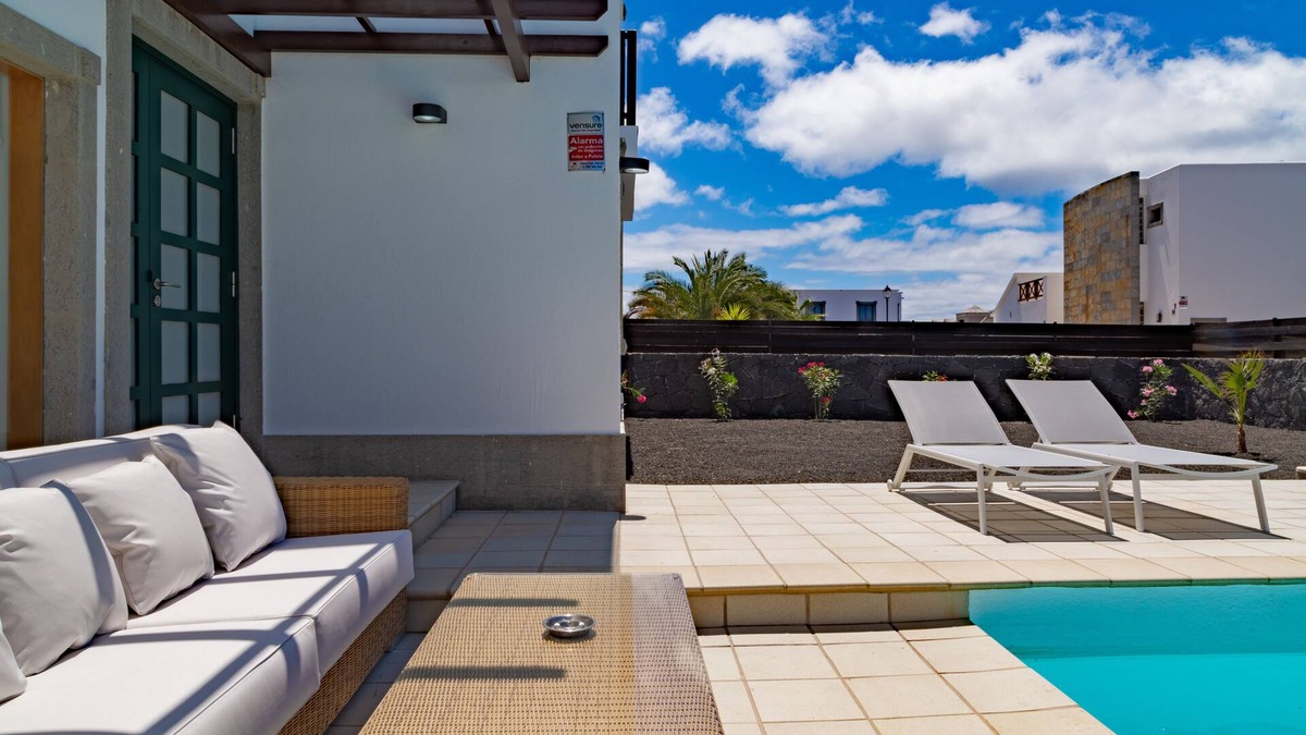 Playa Blanca Villa | Playa Blanca Beach Mate