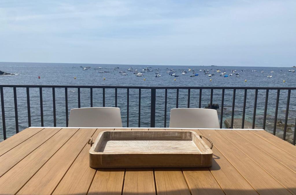 Calella de Palafrugell Apartment | Playa Canadell MAR G primera linea de mar con terraza