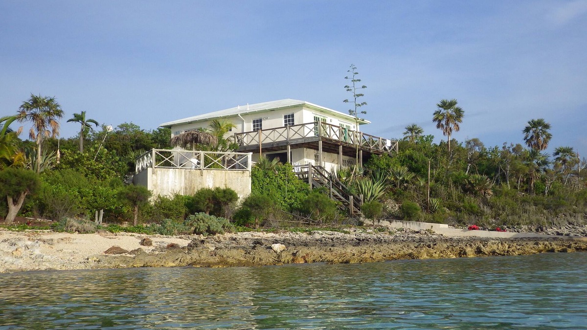 South Palmetto Point House | Playa de Papaya, Waterfront Home.