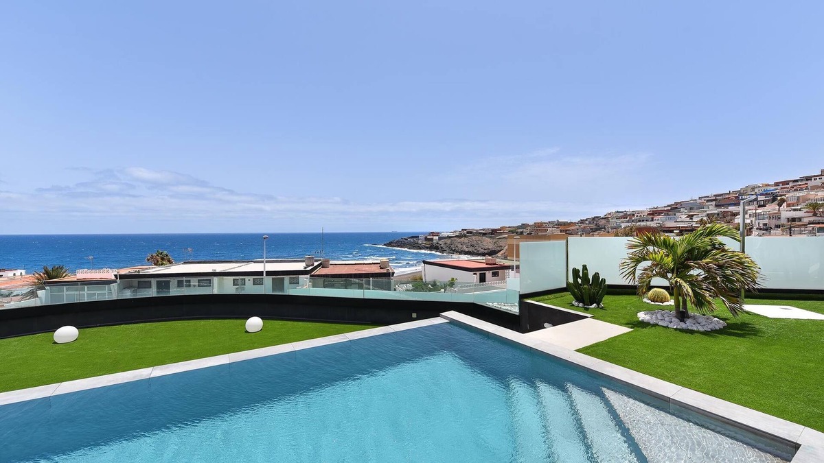 Telde Villa | Playa del Hombre MC by VillaGranCanaria