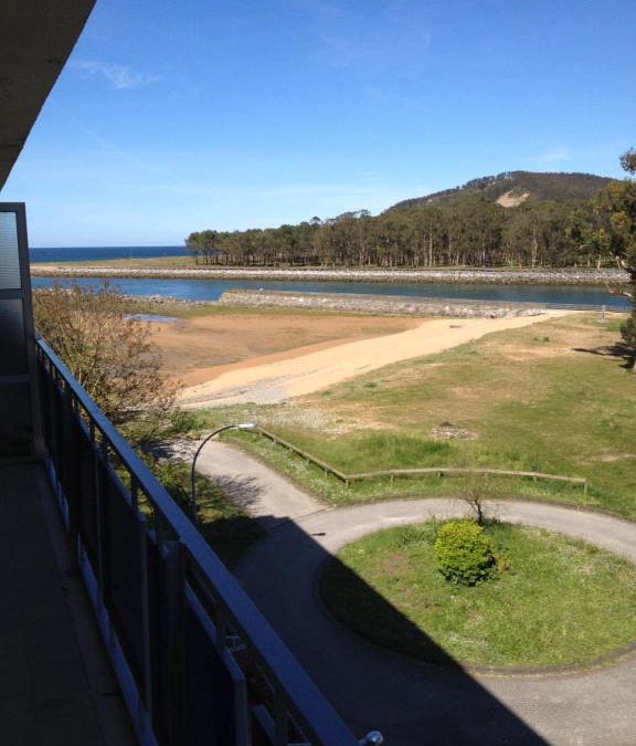 Linero Apartment | Playa del Puntal Villaviciosa Asturias Apartamento Primera Linea Playa