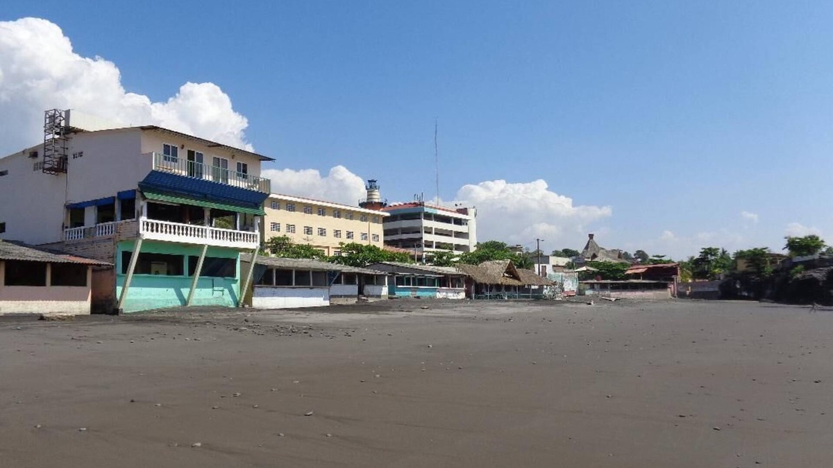 La Libertad House | Playa El Obispo A