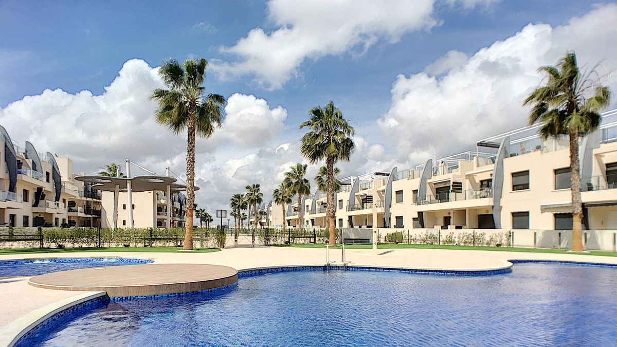Pueblo Latino Apartment | Playa Elisa Bay - Sol y Mar