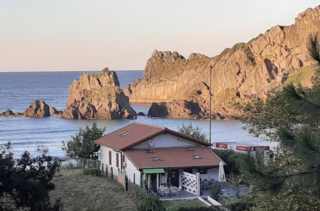 Ibarranguelua House | Playa Laga EBI952