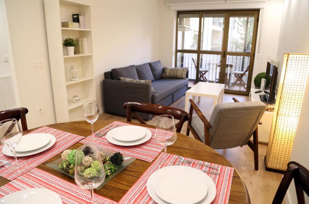 Old Town Apartment | Plaza Monterrey parking opcional by Salamancavacacional