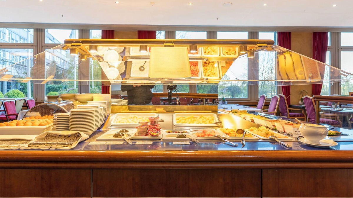 Schwerin Hotel | PLAZA Premium Schwerin; Sure Hotel Collection by Best Western