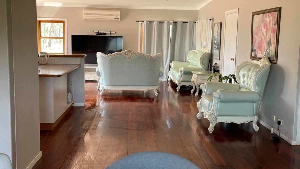 Jerrys Plains House | Pleasant and quiet hunter valley olive tree farm stay