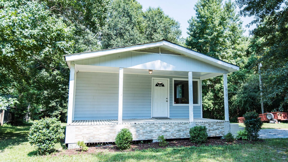 Hattiesburg House | Pleasant, Bright 3 Bedroom Cottage