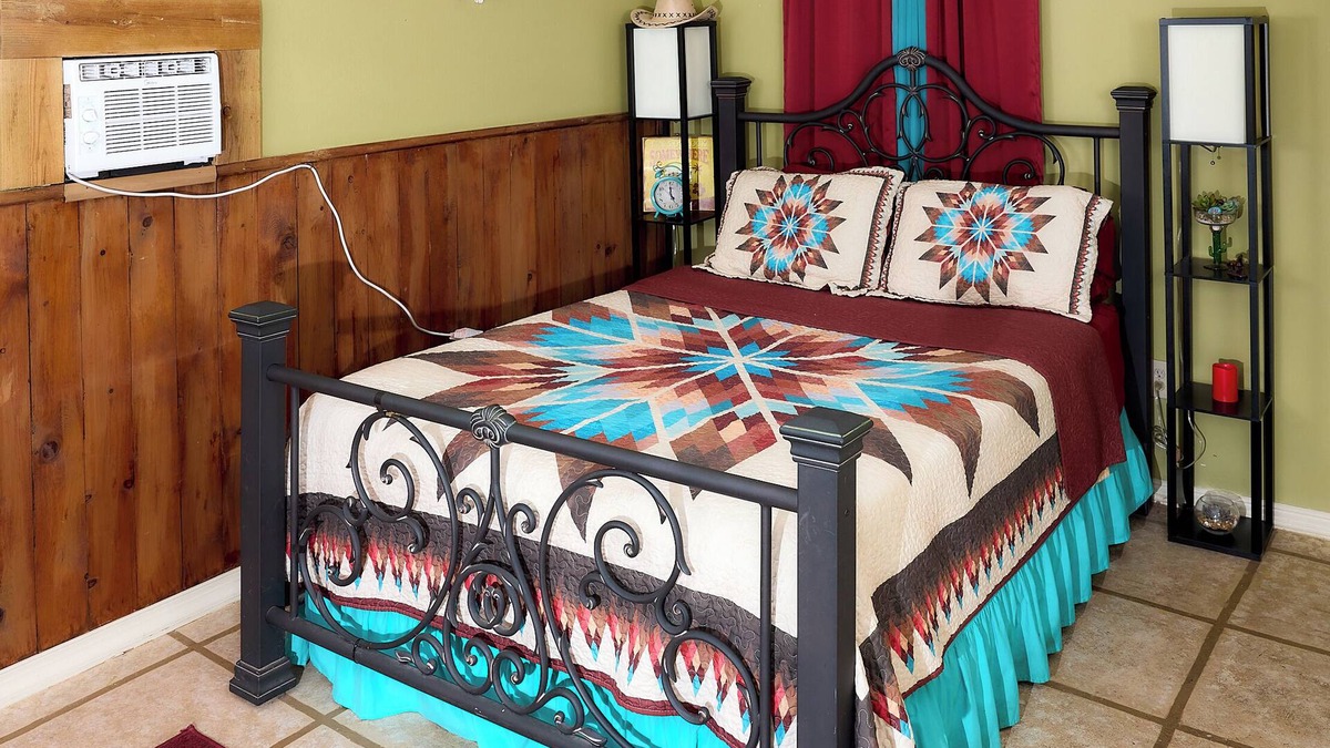 Homosassa Cabin | Pleasant Days Lodging Southwest Cottage
