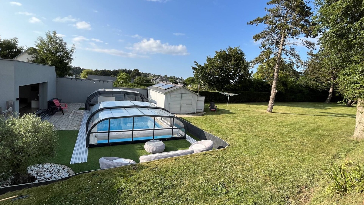 Locquirec House | pleasant house for 6 with heated swimming pool