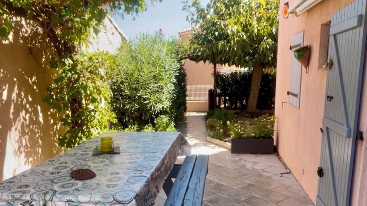 Valras-Plage House | Pleasant house with large terrace close to the sea