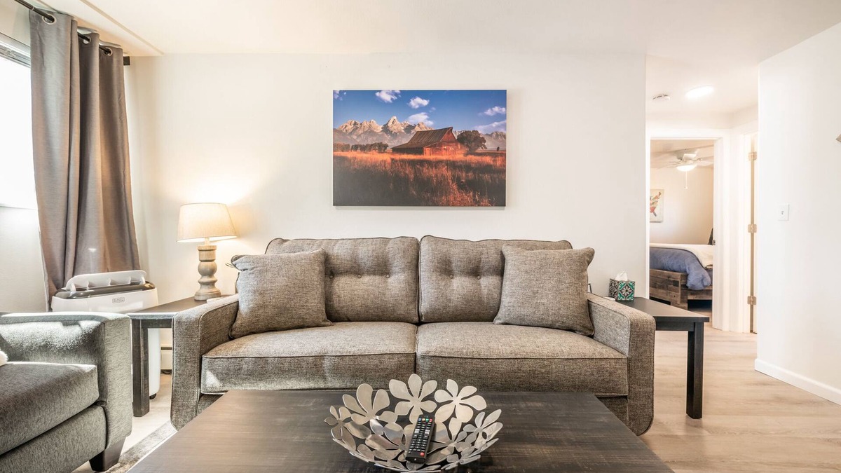 Cimarron Hills Condo | ❤Pleasant Retreat! Dog friendly & near Peterson AFB ❤