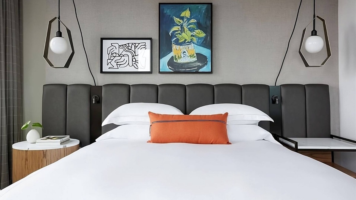 Downtown Fort Worth Hotel | Pleasant Stay! Pets Allowed, Near National Cowgirl Museum and Hall of Fame!
