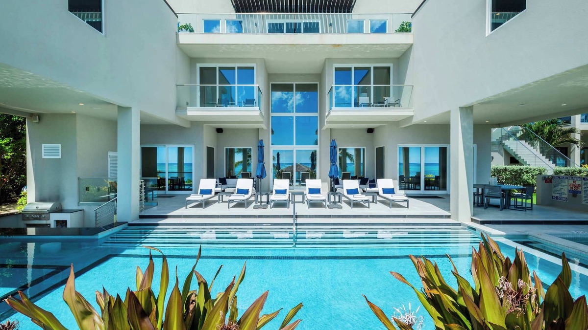 Bodden Town Villa | Please Inquire Before Booking – Luxury Villa
