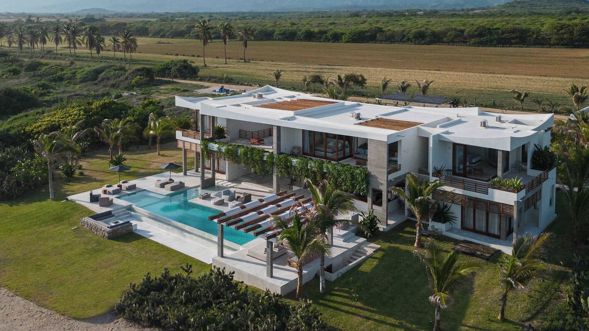 Santa Maria Colotepec Villa | Please Inquire Before Booking – Luxury Villa
