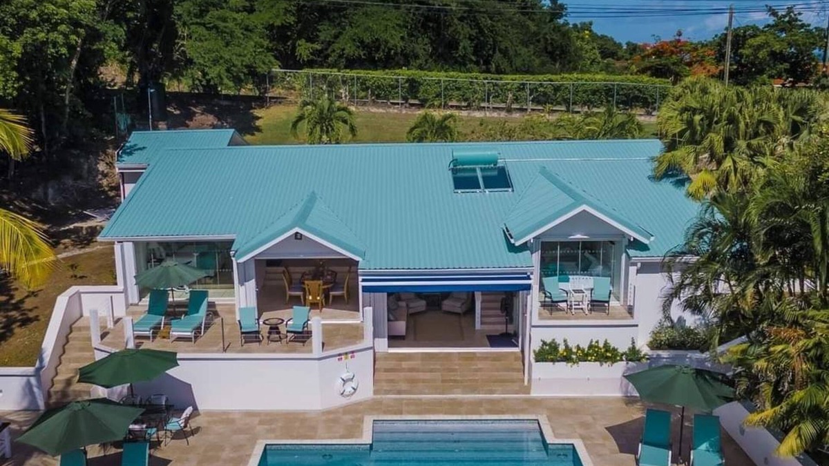 Saline Point Villa | Please Inquire Before Booking – Luxury Villa