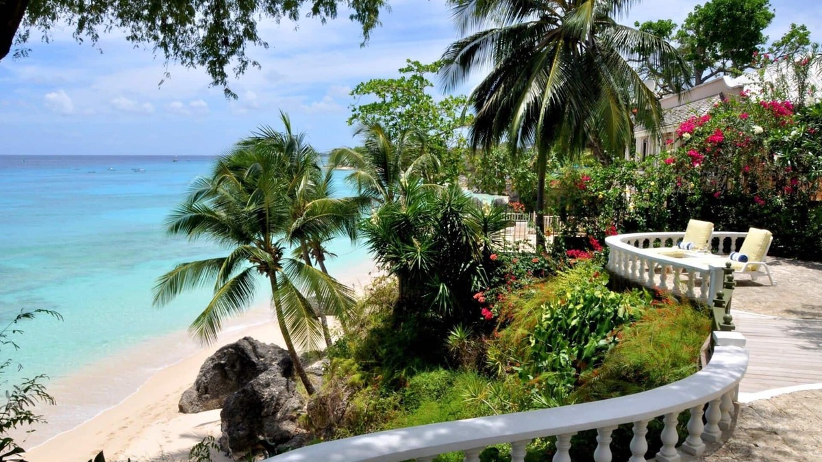 Derricks Condo | Please Inquire Before Booking – Luxury Villa