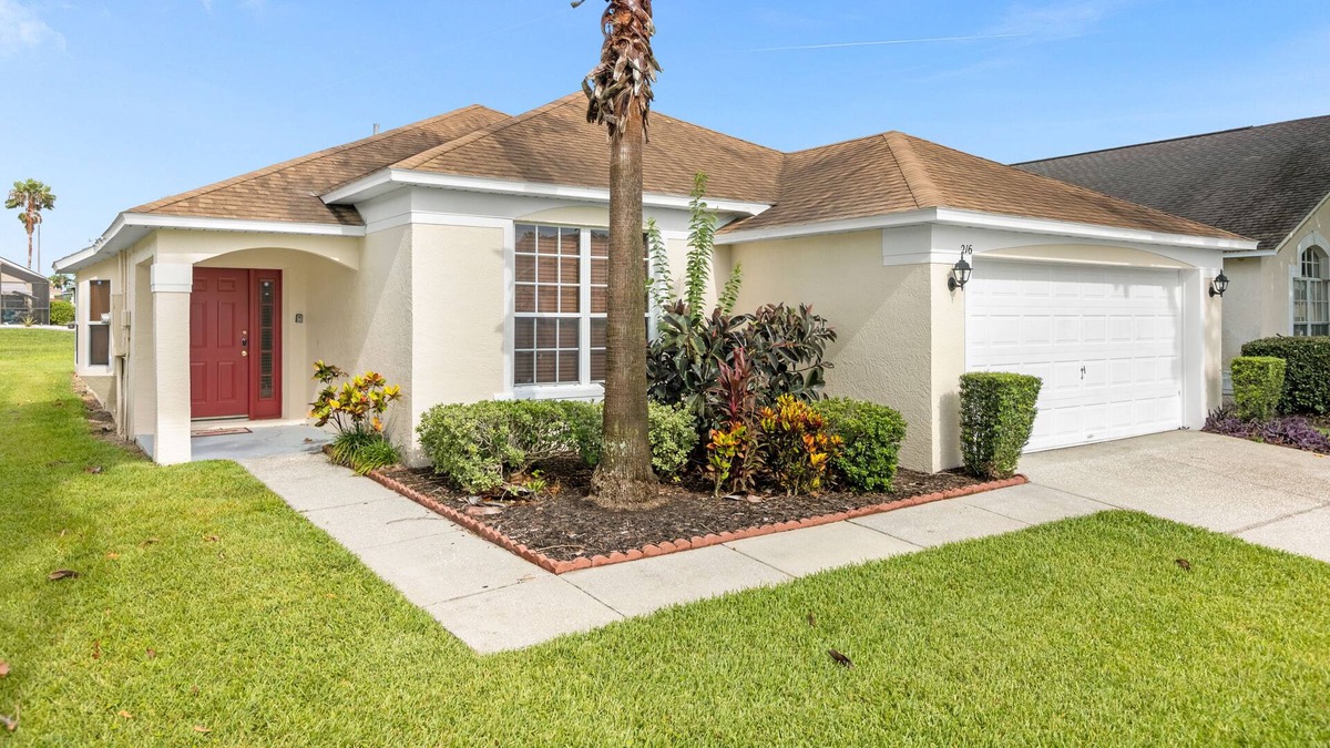 Westridge House | Pleasing4BD3BA Villa with Heated Pool/Dog Friendly/20min away from Disney