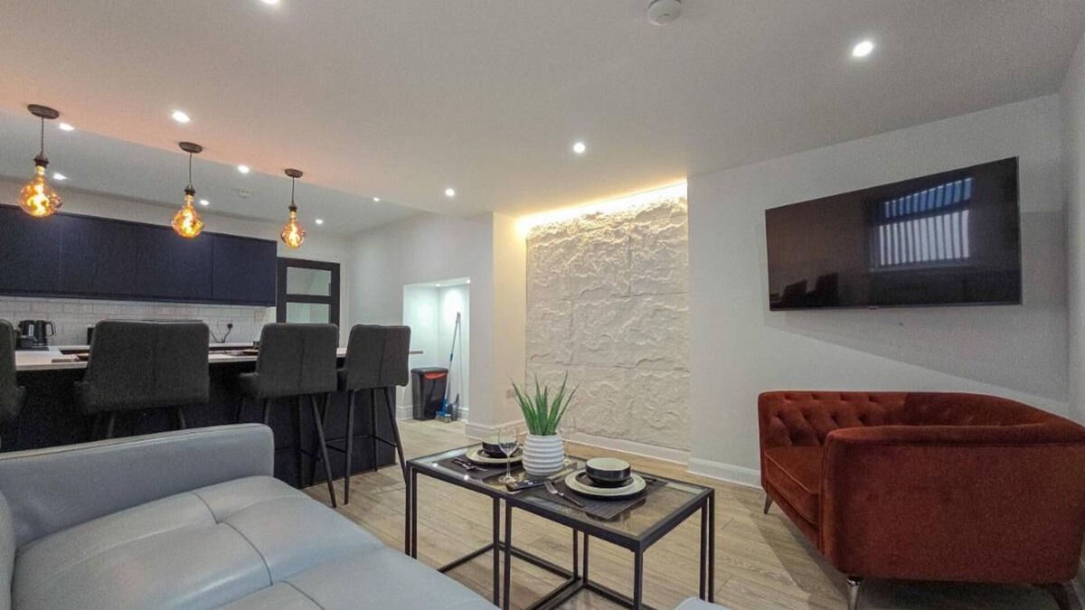 South Shore Apartment | Pleasure Beach Retreat