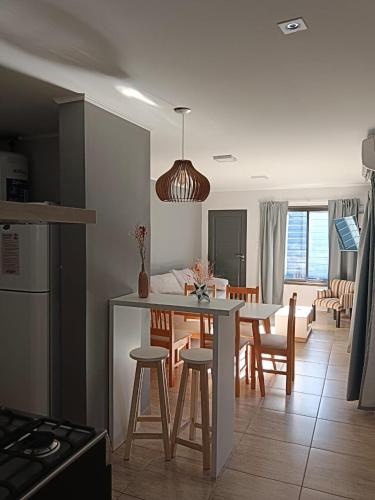 San Rafael Apartment | PLUM APART