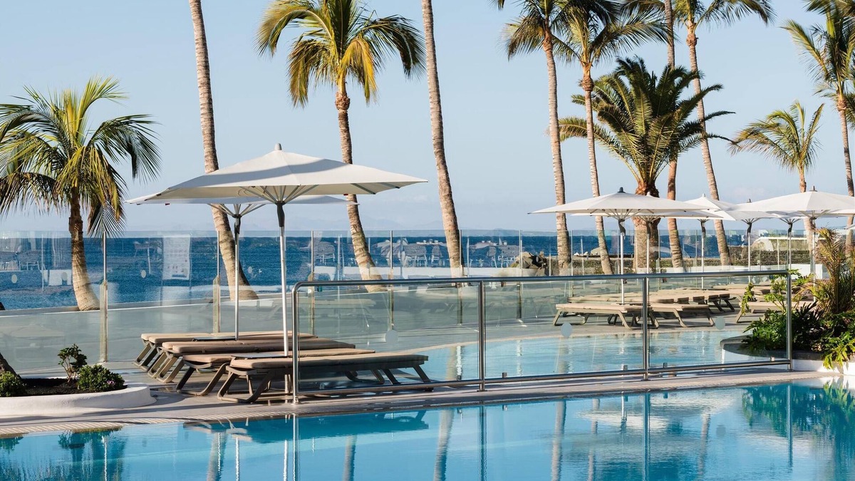 Puerto del Carmen Hotel | Plus Fariones Suite Hotel