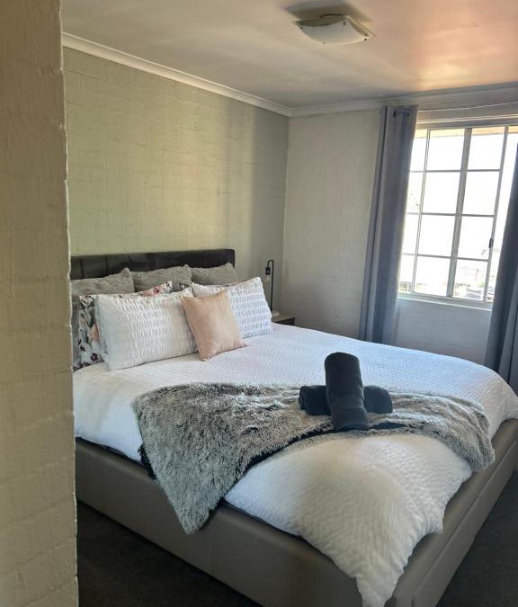 Kingston Apartment | Plush 2 bedroom apartment Kingston